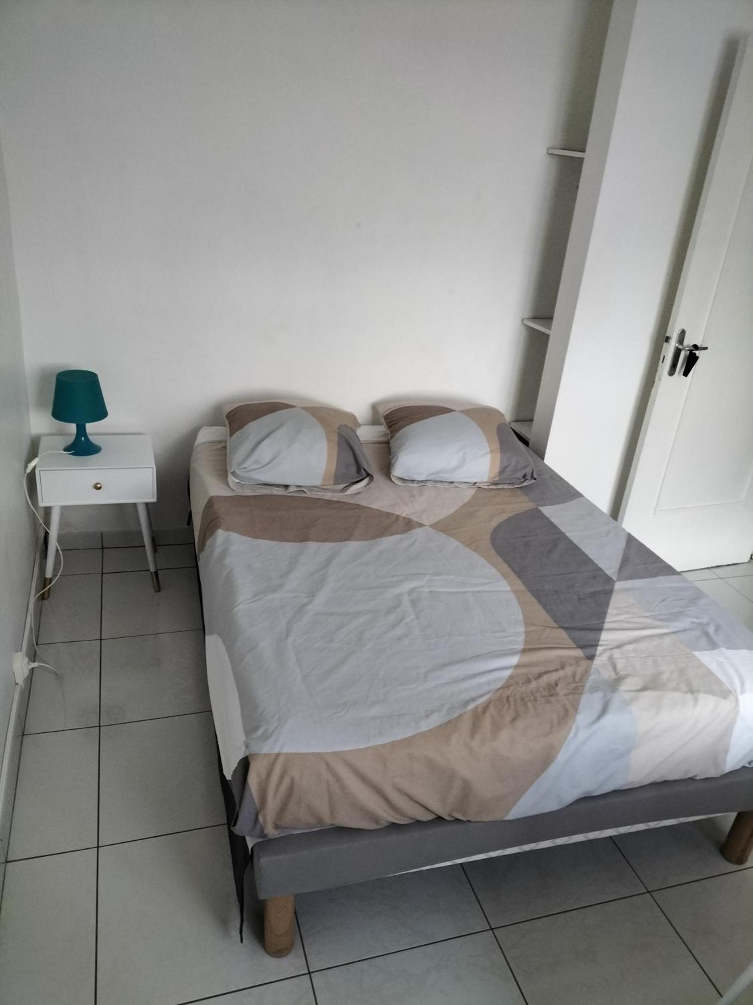 Joli Appartement Proche Metro Lyon Exterior foto